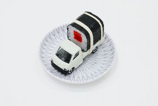 Sushi l1 45 Visionary Examples of Creative Photography #5 