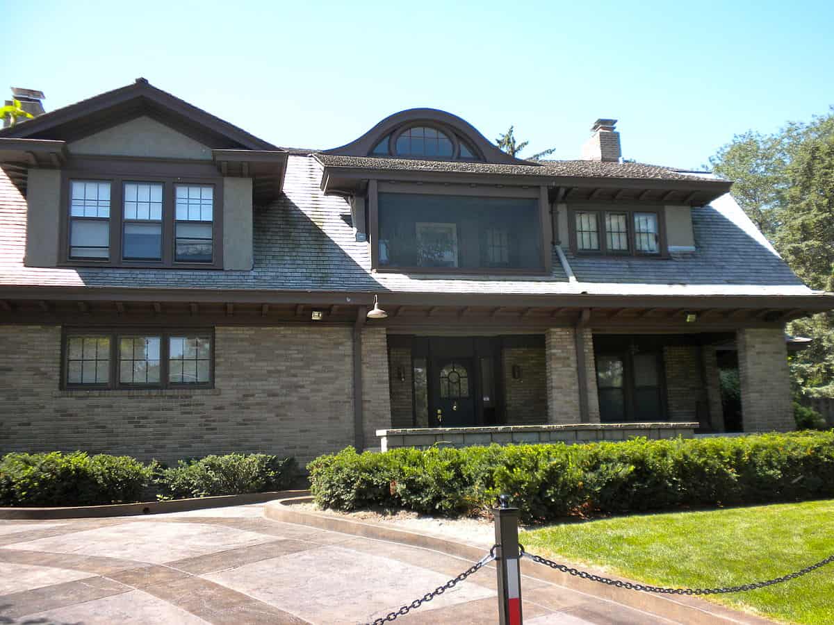 Warren Buffets Home in Omaha