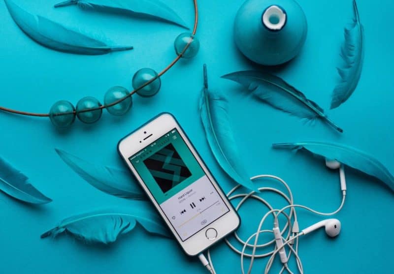 6 Best Audiobook Apps for iPhone | Inspirationfeed