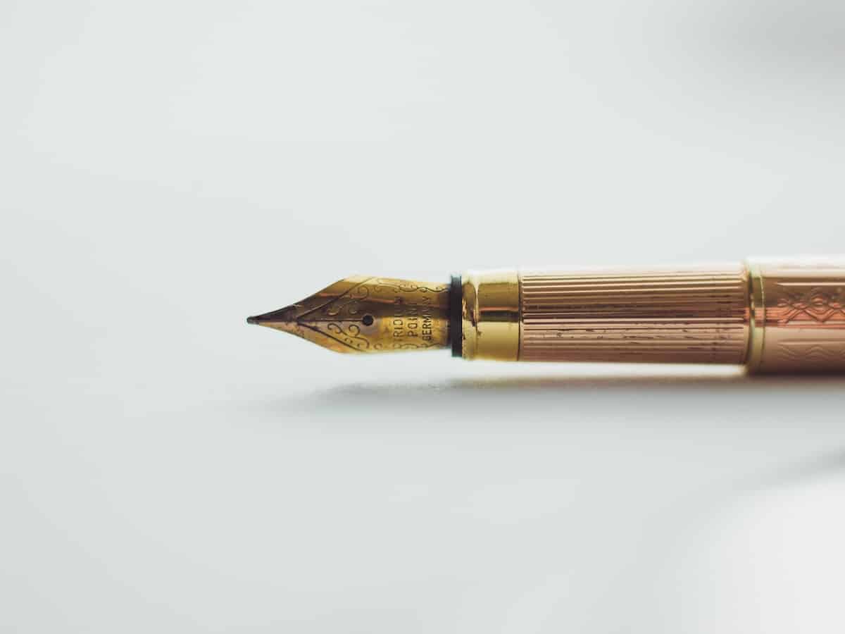 Beautiful Golden Ink Pen