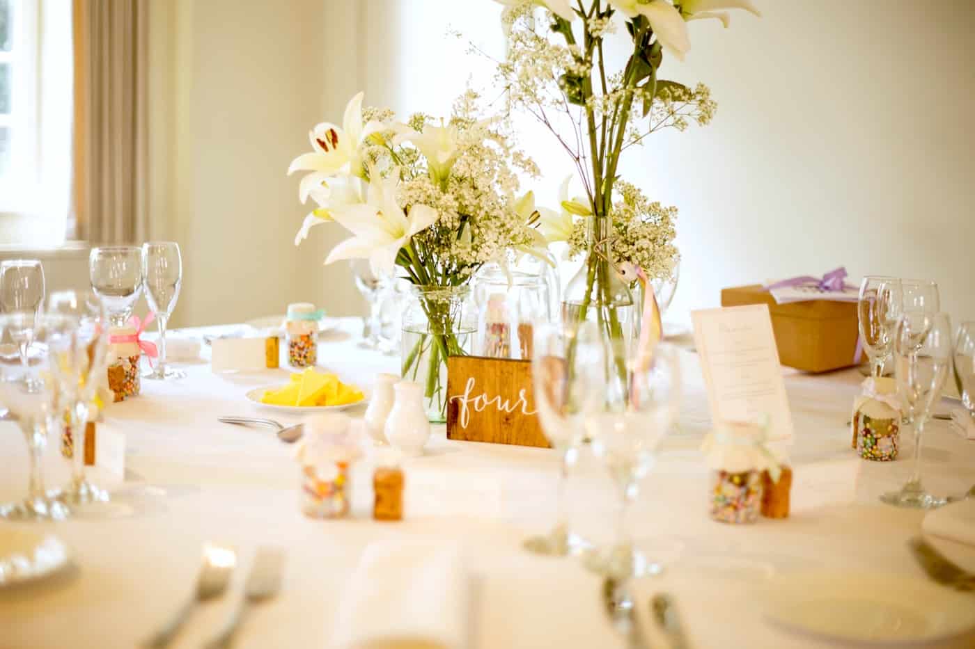 5 Decorating Tips for Hosting a Memorable Event