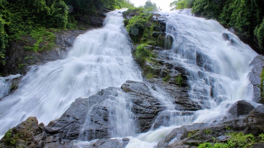 Mesmerising overflowing waterfalls