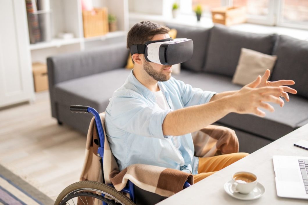 12 Reasons Why VR Can Provide a Competitive Advantage for Your Business