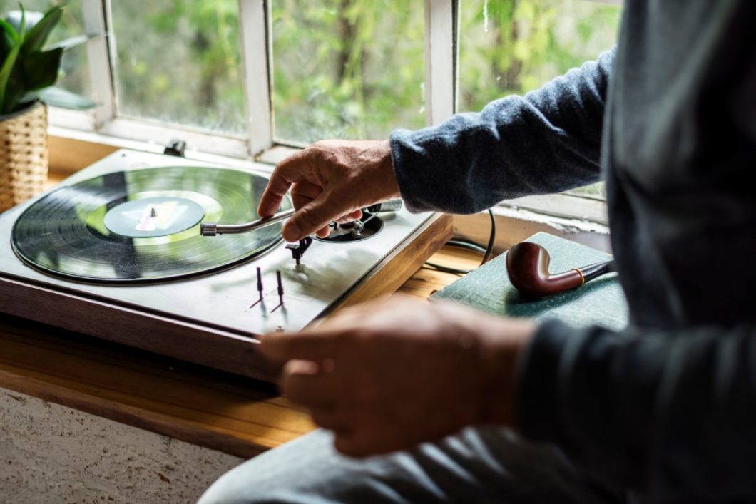 How to Connect a Turntable to a Computer Without a USB? Inspirationfeed