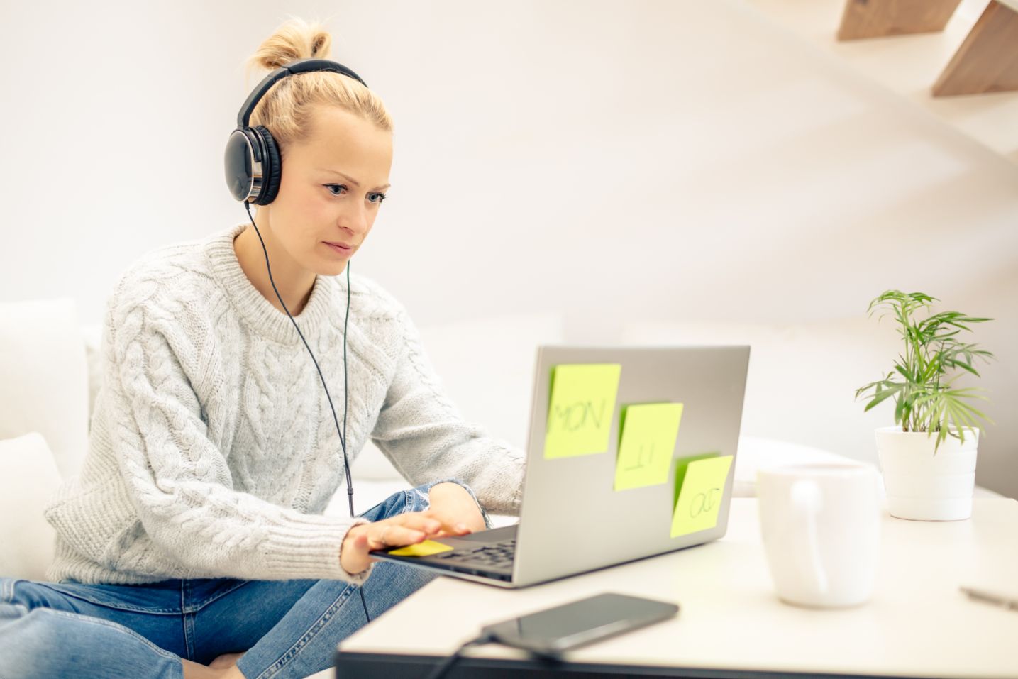 How Music Affects Your Work Productivity