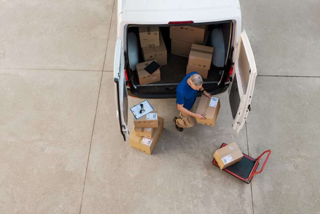 How To Start Up Your Own Courier Business Inspirationfeed
