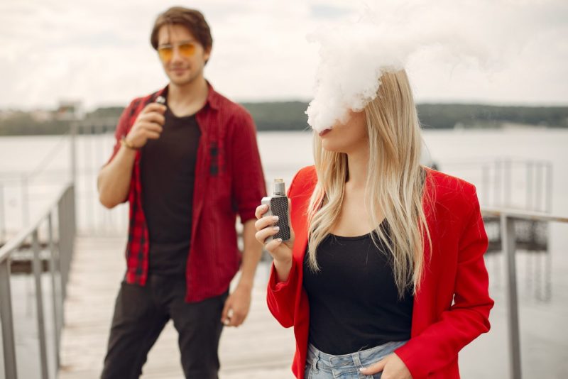 5 Reasons Why Teenagers Vape so Much | Inspirationfeed