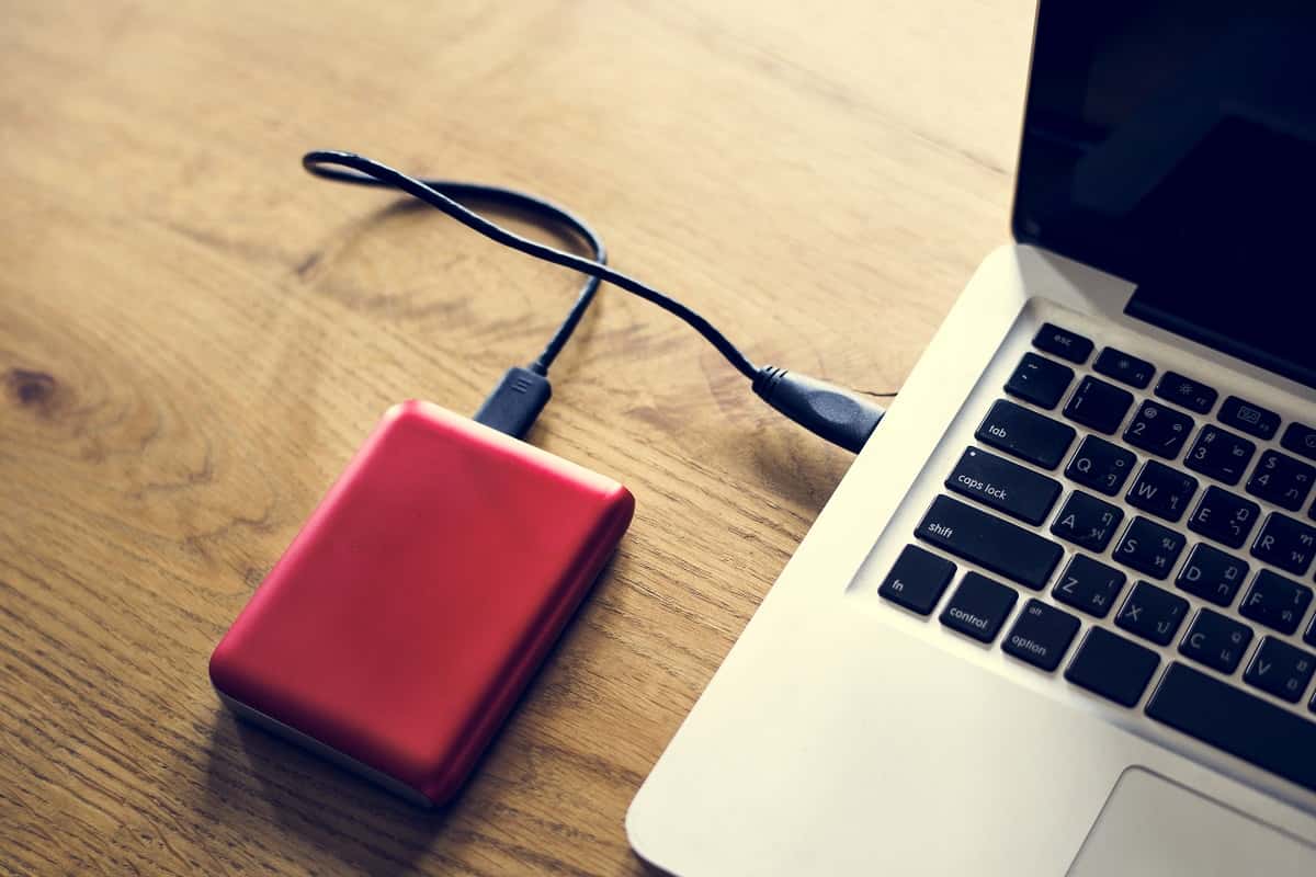 8 Best Portable Hard Drives for Travelers