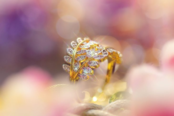 How to Pick an Engagement Ring