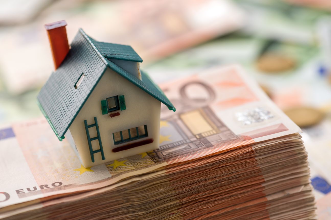 Should You Buy a Home in Your Financial Situation