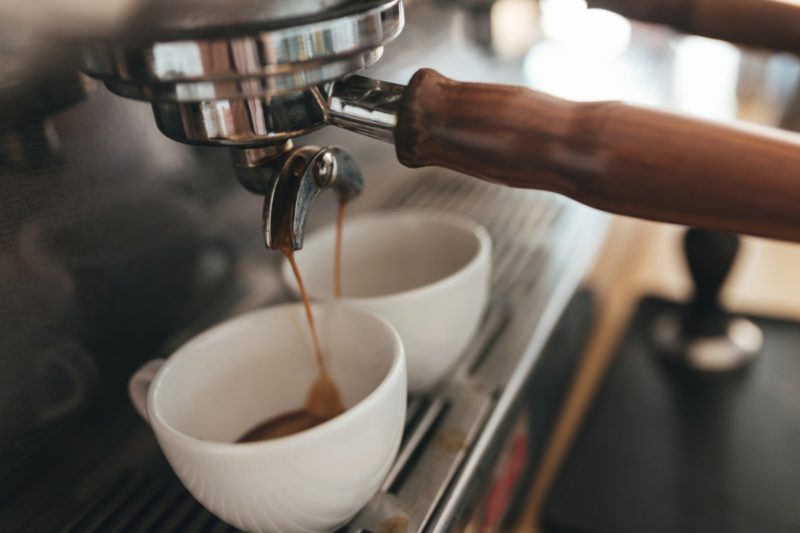 https://inspirationfeed.com/wp-content/uploads/2020/03/coffee-machine-making-coffee-and-pouring-into-HUFDERN-800x533.jpg