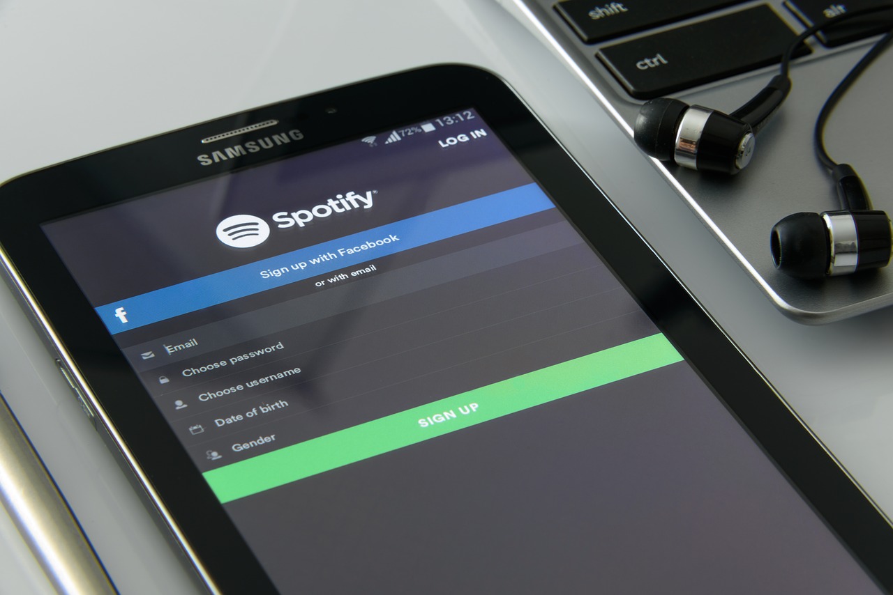 how to use spotify premium on phone