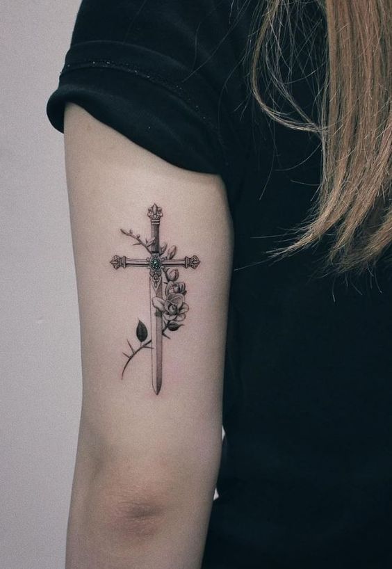 49 Elegant Cross Tattoos On Finger