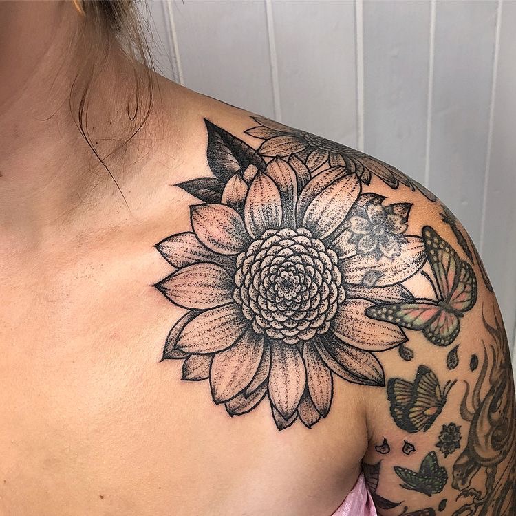 Aggregate 70+ sunflower tattoo on shoulder cap best in.eteachers