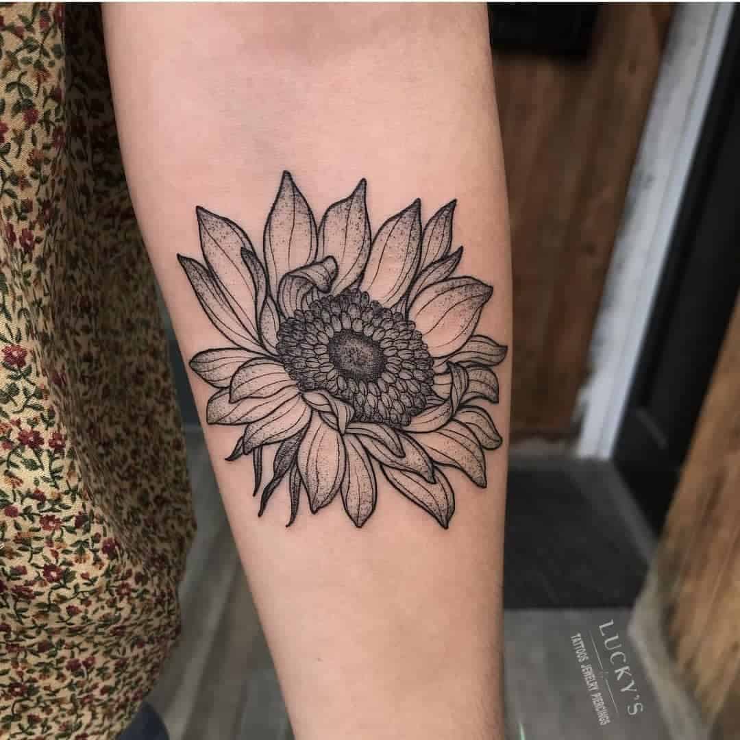 35 Beautiful Sunflower Tattoos for the Bright and Optimistic