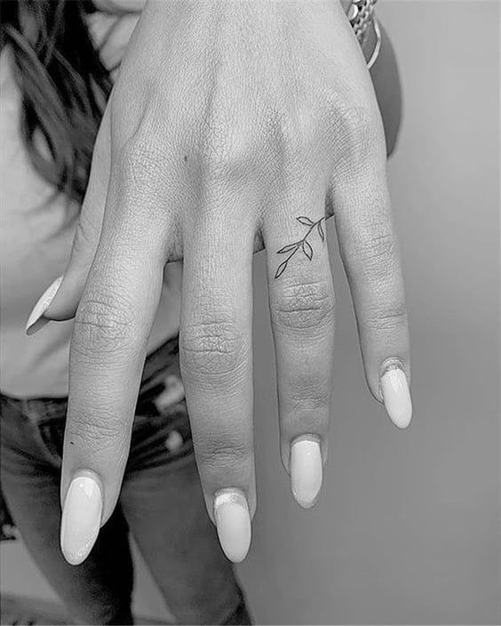 30 Cute Finger Tattoo Ideas Inspirationfeed