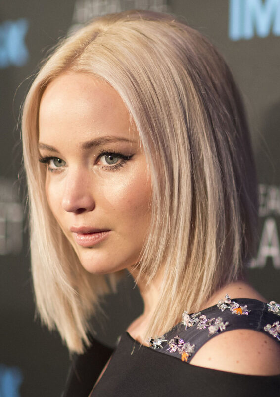 Jennifer Lawrence's Net Worth and How She Became Famous - Inspirationfeed