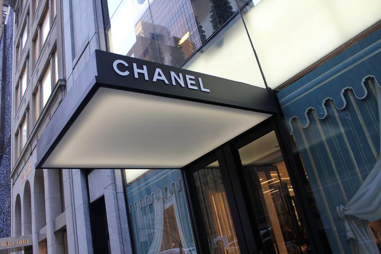 WHAT MAKES CHANEL BAGS SO SOUGHT AFTER?
