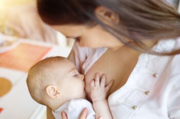 The Best Way to Support Your Body While Breastfeeding