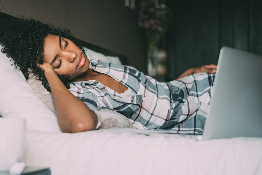 10 Best ASMR Videos That Will Help You Fall Asleep | Inspirationfeed